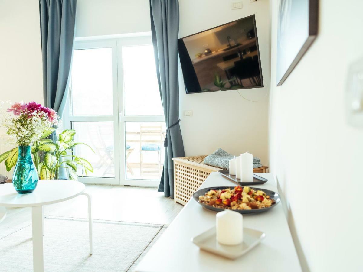 Bright And Spacious Central Apartment- Piata Amzei Bucarest Extérieur photo