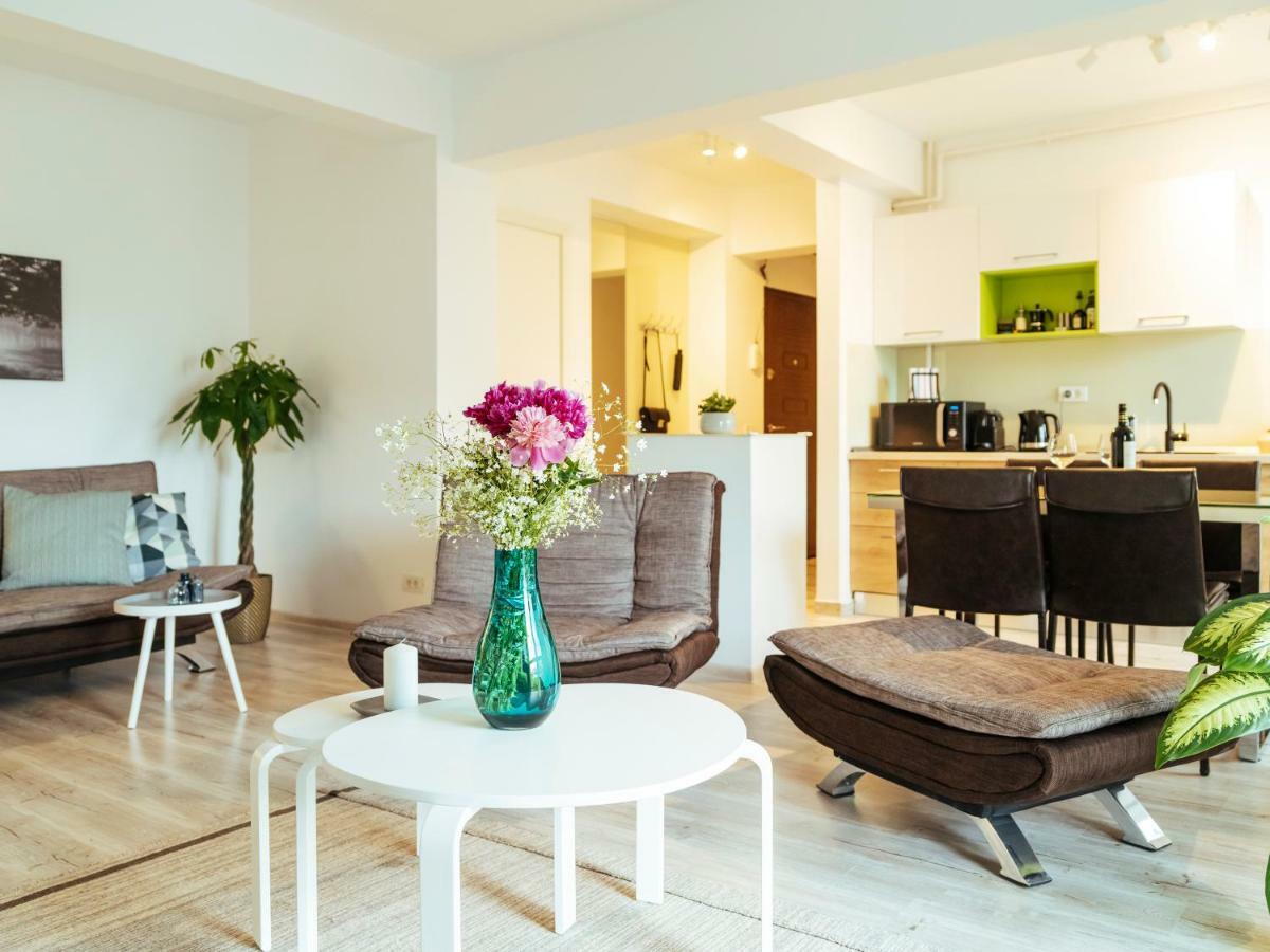Bright And Spacious Central Apartment- Piata Amzei Bucarest Extérieur photo