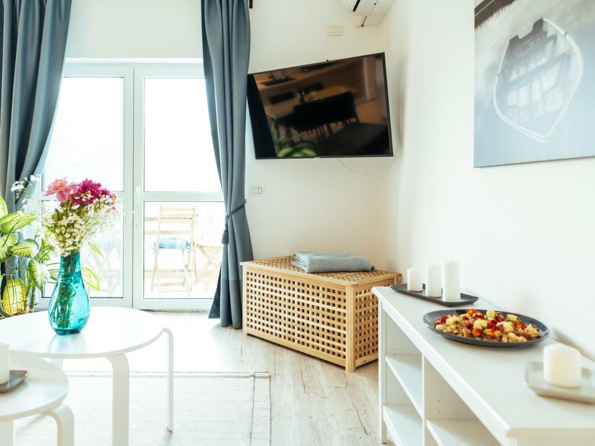 Bright And Spacious Central Apartment- Piata Amzei Bucarest Extérieur photo