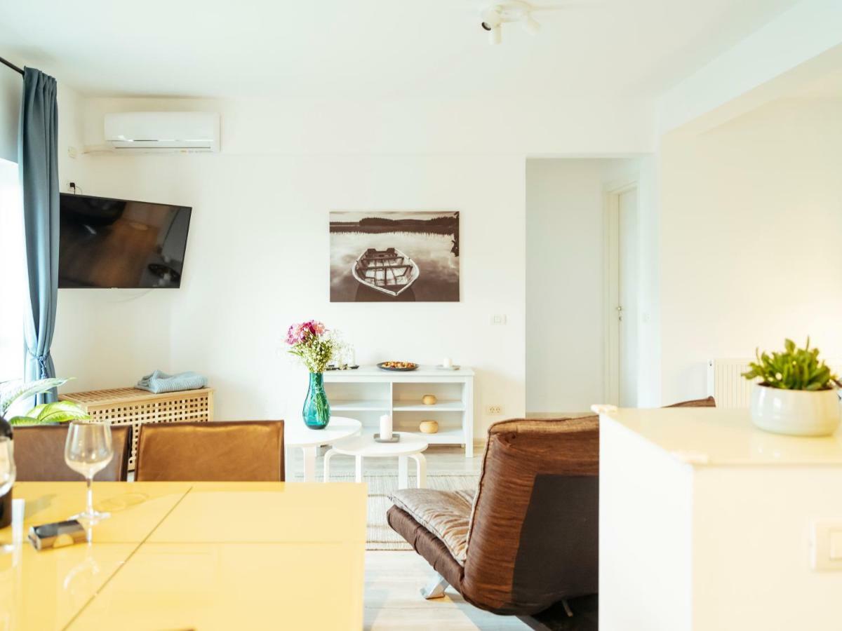 Bright And Spacious Central Apartment- Piata Amzei Bucarest Extérieur photo